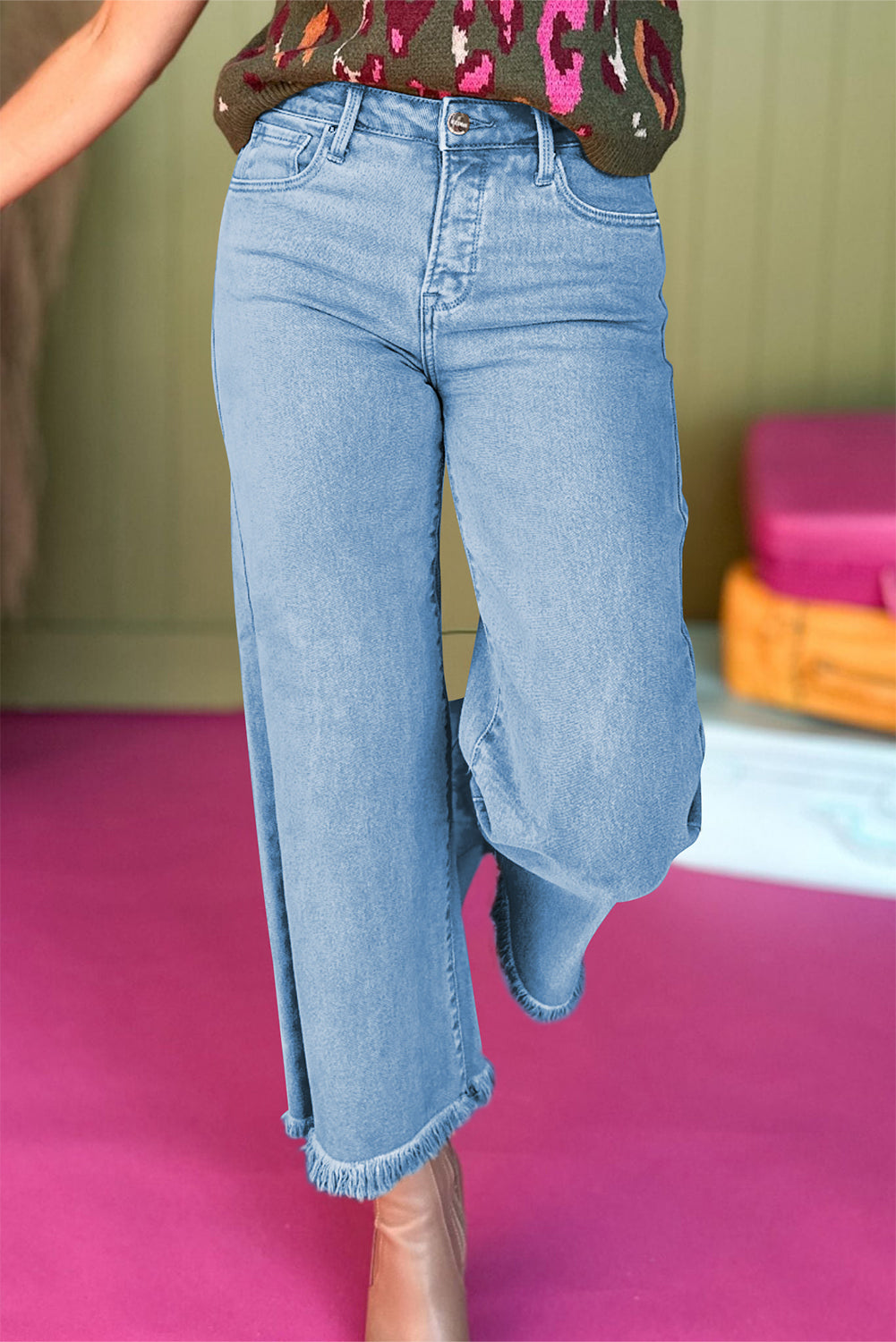 Acid Washed High Rise Cropped Jeans