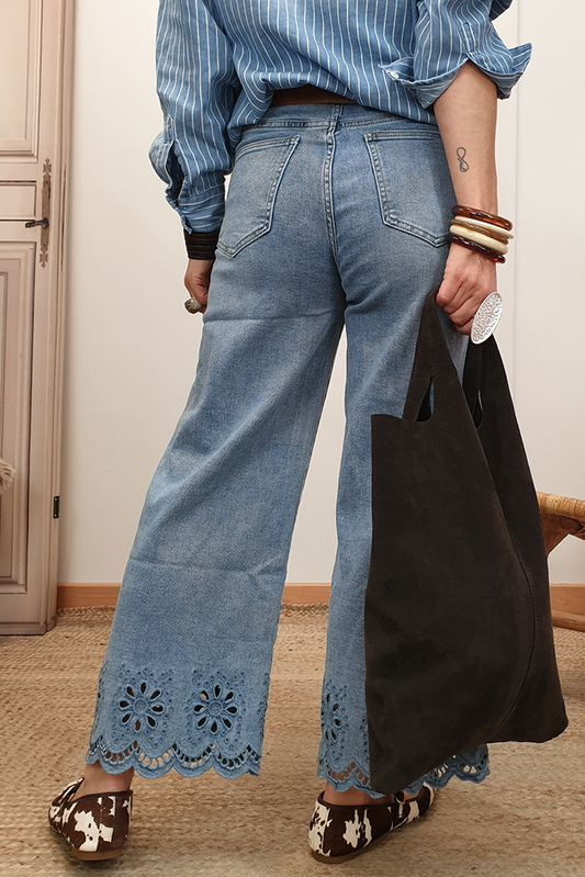Embroidered Cropped Wide Leg Jeans